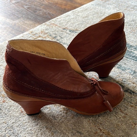 J Shoes bootie - Picture 8 of 8